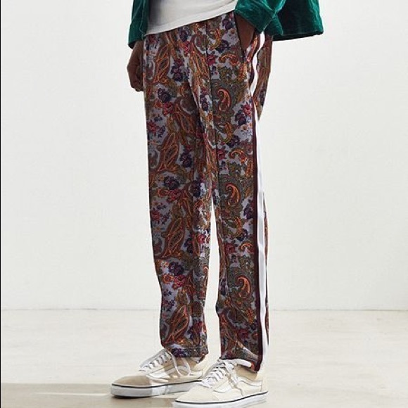 Urban Outfitters Oscar Paisley Print 